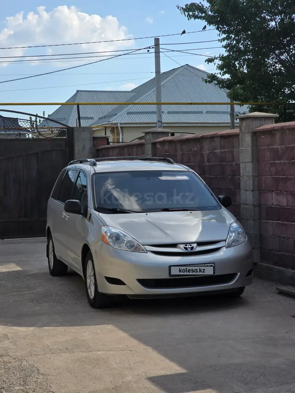 Toyota Sienna, 2009