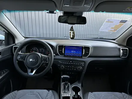 Kia Sportage 2018 года за 8 890 000 тг. в Актобе – фото 10