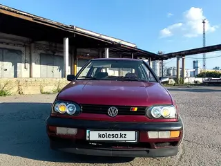 Volkswagen Golf, 1992
