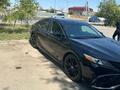 Toyota Camry 2021 года за 13 000 000 тг. в Атырау – фото 3
