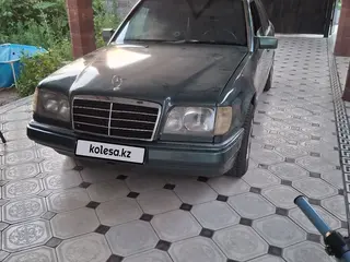 Mercedes-Benz E 280
