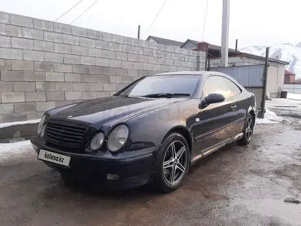 Mercedes-Benz CLK 320 1998 года за 3 000 000 тг. в Алматы – фото 3