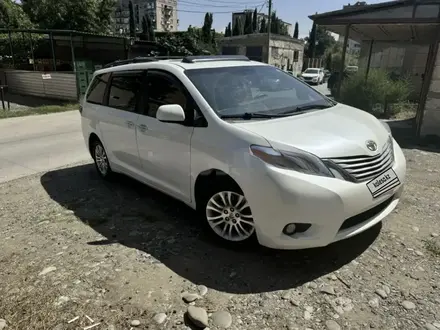 Toyota Sienna 2015 года за 10 500 000 тг. в Атырау – фото 5