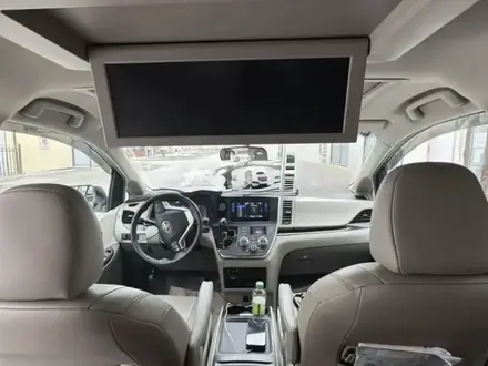 Toyota Sienna 2015 года за 10 500 000 тг. в Атырау – фото 11