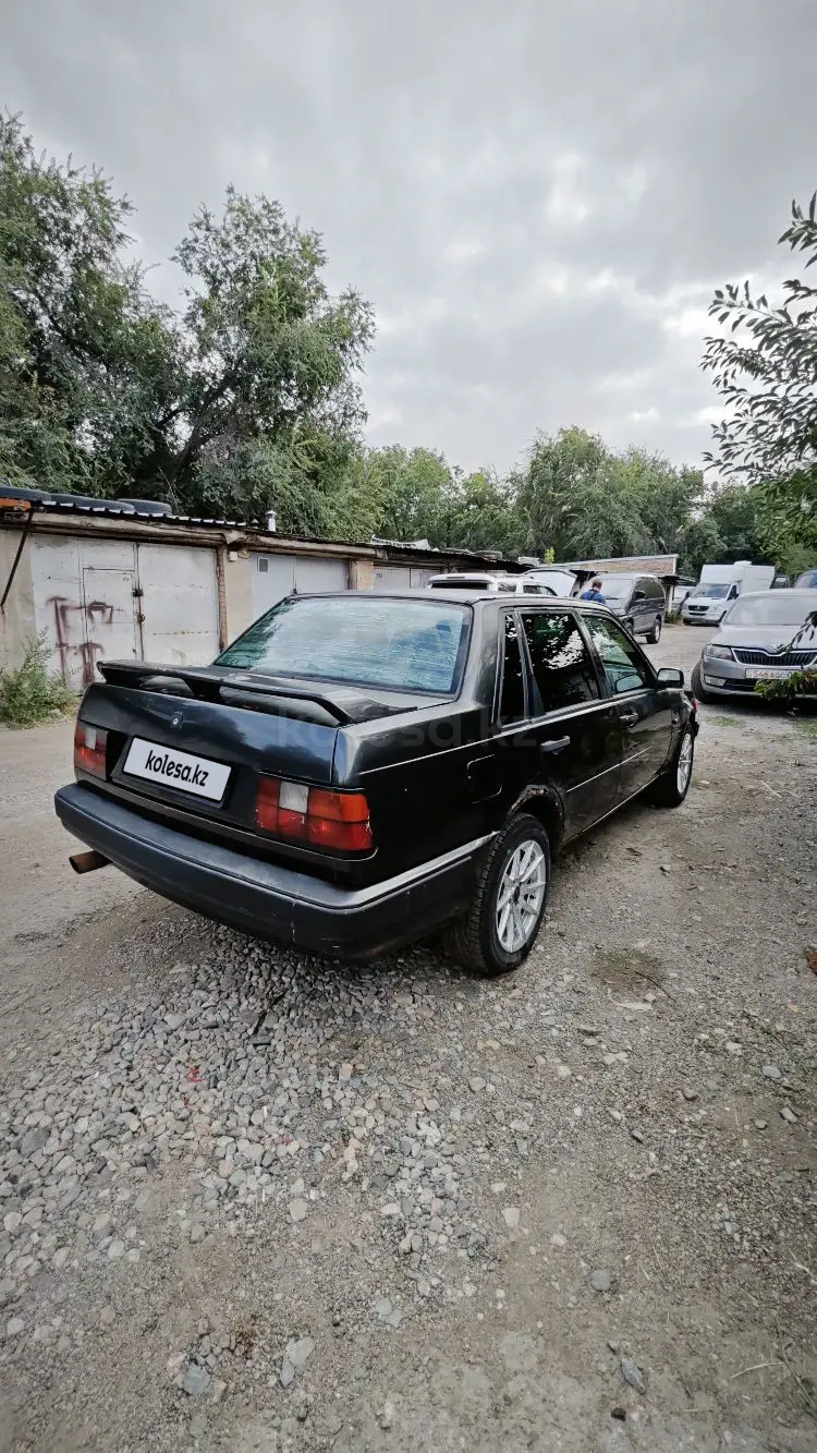 Volvo 460, 1993