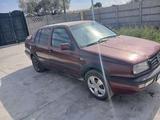 Volkswagen Vento 1993 годаfor650 000 тг. в Тараз – фото 2