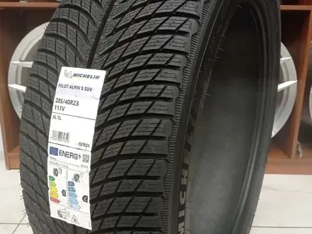 Michelin Pilot Alpin 5 SUV 285/40 R23 111V за 500 000 тг. в Семей – фото 2
