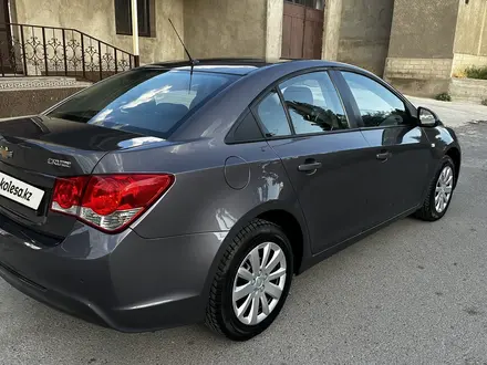 Chevrolet Cruze 2013 года за 4 400 000 тг. в Шымкент – фото 3