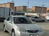 Toyota Camry 2004 года за 3 800 000 тг. в Атырау