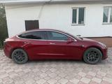 Tesla Model 3 2019 года за 11 200 000 тг. в Алматы – фото 2