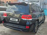 Toyota Land Cruiser 2018 года за 31 500 000 тг. в Петропавловск – фото 3