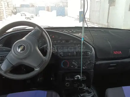 Chevrolet Niva 2014 года за 2 500 000 тг. в Уральск – фото 4