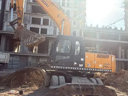Hyundai  R210W 2011 года за 20 000 000 тг. в Алматы