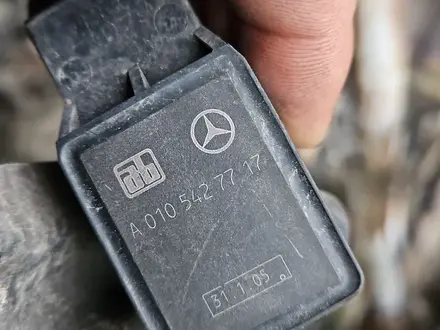 Датчик уровня высоты пневмы на W220 за 12 000 тг. в Шымкент – фото 2