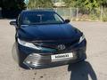 Toyota Camry 2018 года за 12 500 000 тг. в Алматы – фото 2