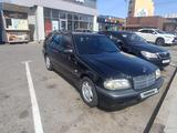 Mercedes-Benz C 220 1999 годаfor2 500 000 тг. в Талдыкорган – фото 4