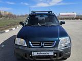 Honda CR-V 1998 годаүшін3 000 000 тг. в Актобе