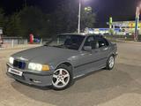 BMW 320 1992 года за 1 300 000 тг. в Алматы – фото 3