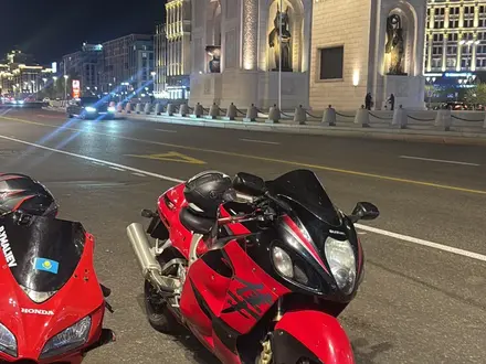 Suzuki  GSX 1300 R Hayabusa 2005 года за 4 000 000 тг. в Астана – фото 4