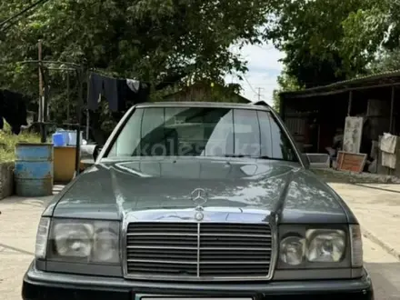 Mercedes-Benz E 230 1991 года за 1 250 000 тг. в Шымкент