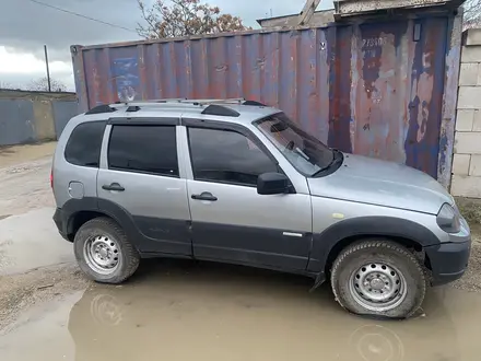 Chevrolet Niva 2014 года за 3 800 000 тг. в Актау – фото 5