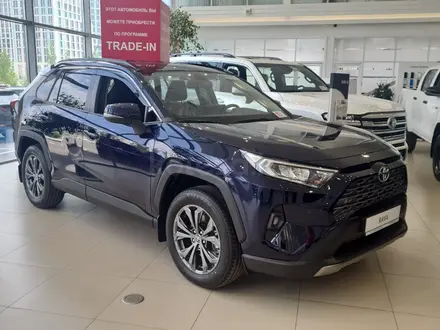 Toyota RAV4 2022 года за 19 000 000 тг. в Астана