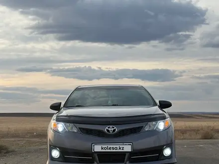 Toyota Camry 2014 года за 9 800 000 тг. в Уральск – фото 12