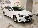 Hyundai Elantra 2019 года за 8 000 000 тг. в Астана