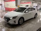 Hyundai Elantra 2019 года за 8 000 000 тг. в Астана – фото 4