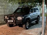 Toyota Land Cruiser 2006 годаfor6 666 666 тг. в Туркестан – фото 2