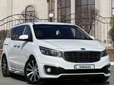 Kia Carnival 2017 года за 11 250 000 тг. в Костанай