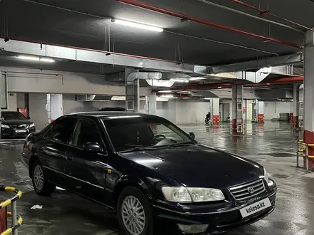 Toyota Camry 1998 года за 2 300 000 тг. в Актау – фото 3