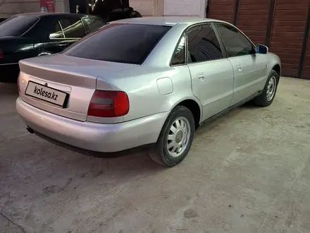 Audi A4 1998 года за 1 500 000 тг. в Актау – фото 3