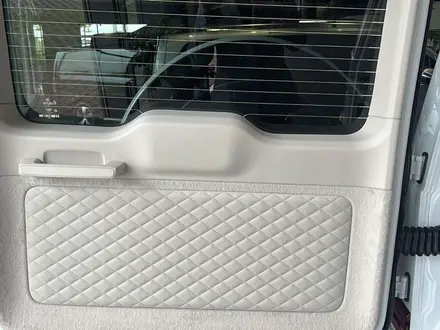 Mercedes-Benz G 63 AMG 2025 года за 183 000 000 тг. в Астана – фото 12