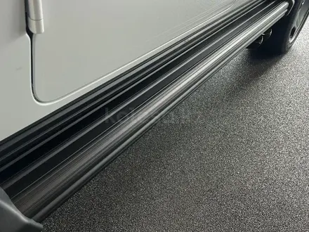 Mercedes-Benz G 63 AMG 2025 года за 183 000 000 тг. в Астана – фото 5