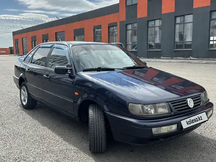 Volkswagen Passat 1994 года за 2 800 000 тг. в Астана – фото 4