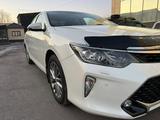 Toyota Camry 2017 годаfor14 200 000 тг. в Шымкент – фото 2