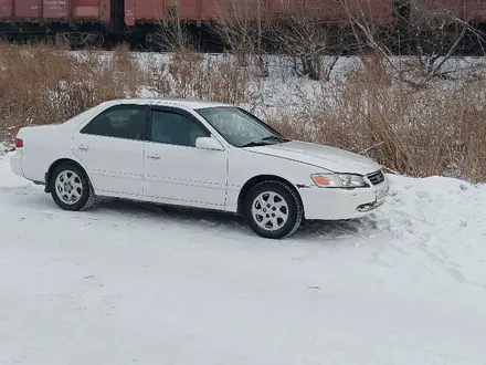 Toyota Camry 2000 года за 3 400 000 тг. в Семей – фото 4