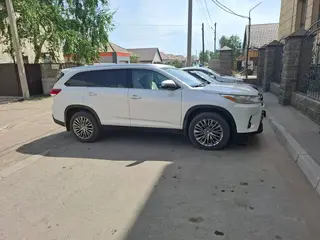 Toyota Highlander, 2019
