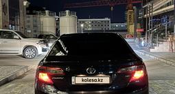 Toyota Camry 2014 года за 8 200 000 тг. в Атырау – фото 4