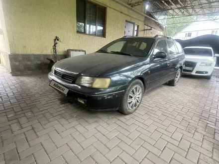Toyota Carina E 1997 года за 1 800 000 тг. в Алматы – фото 3
