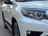 Toyota Land Cruiser Prado 2023 года за 35 500 000 тг. в Алматы – фото 2