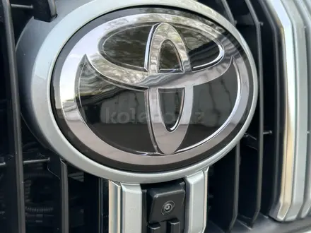 Toyota Land Cruiser Prado 2023 года за 35 500 000 тг. в Алматы – фото 81