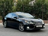 Lexus ES 250 2014 годаfor13 500 000 тг. в Алматы