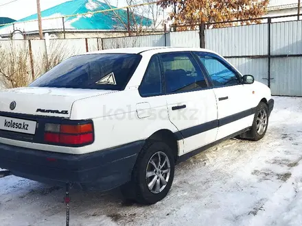 Volkswagen Passat 1993 года за 1 000 000 тг. в Актобе – фото 5