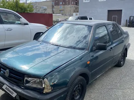 Volkswagen Vento 1995 года за 650 000 тг. в Атырау – фото 3