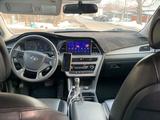 Hyundai Sonata 2017 годаүшін6 800 000 тг. в Алматы – фото 5