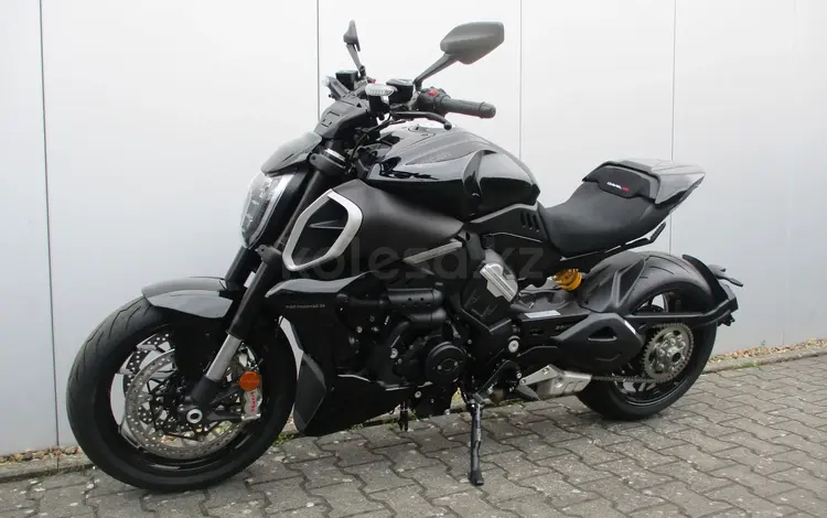 Ducati  Diavel V4 2025 года за 18 550 000 тг. в Алматы