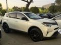 Toyota RAV4 2019 года за 11 500 000 тг. в Алматы