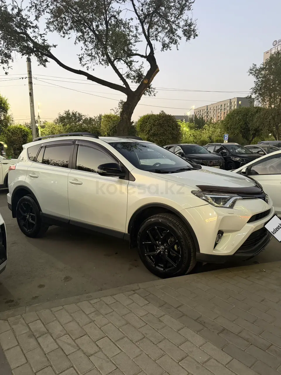 Продажа Toyota RAV4 2019 года в Алматы - №226949354: цена 11500000 ...